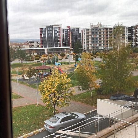 Стая За Гости Пентагона Kardzsali Kültér fotó