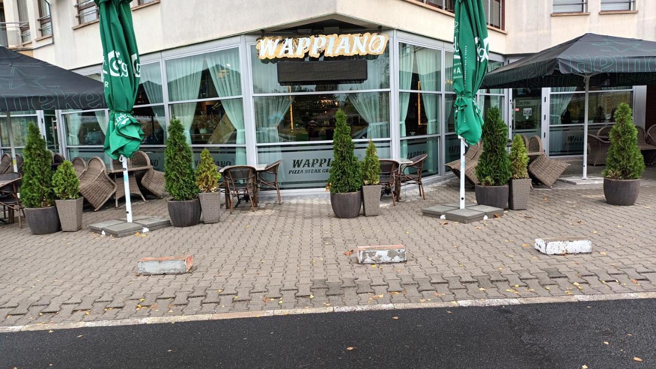 Стая За Гости Пентагона Kardzsali Kültér fotó